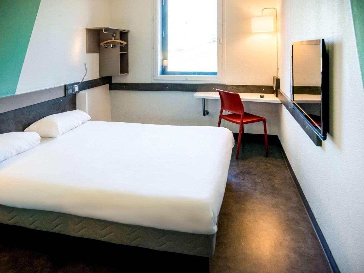 Ibis Budget Archamps Porte De Geneve Exteriör bild