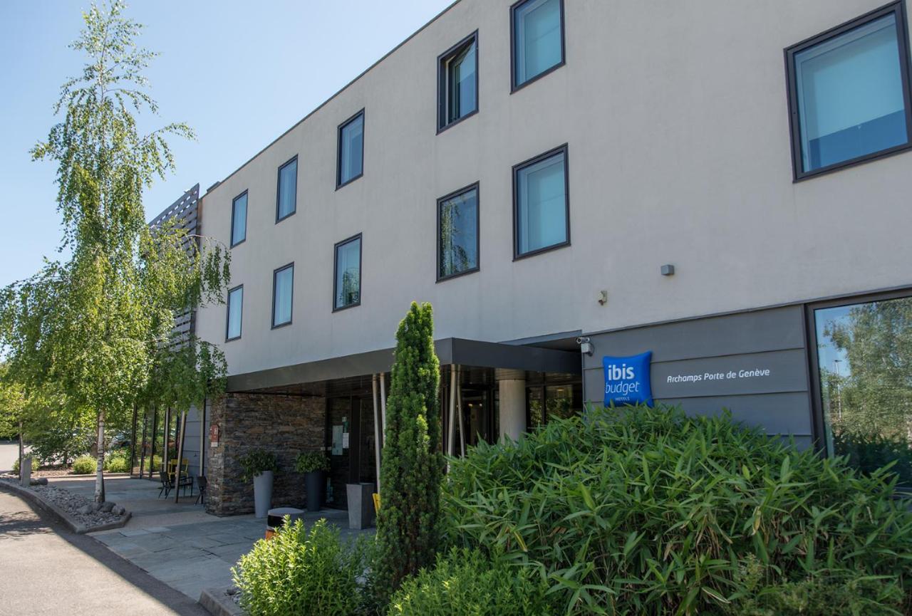 Ibis Budget Archamps Porte De Geneve Exteriör bild